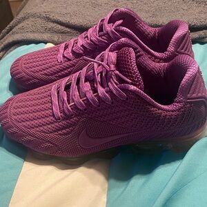 Women's Purple Nike VaporMax size 8 RARE fit like a 7W